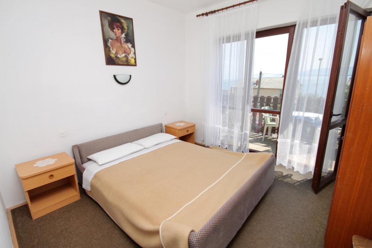Apartments With A Parking Space Novi Vinodolski - 5600 エクステリア 写真